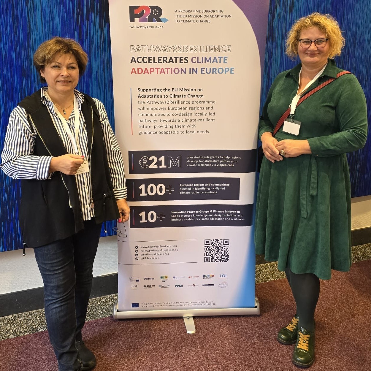 Uczestnicy spotkania inaugurującego projektu Pathways2Resillience w Hadze (Holandia) od lewej prof. Katarzyna Glińska-Lewczuk oraz dr Marta Śliwa z UWM w Olsztynie